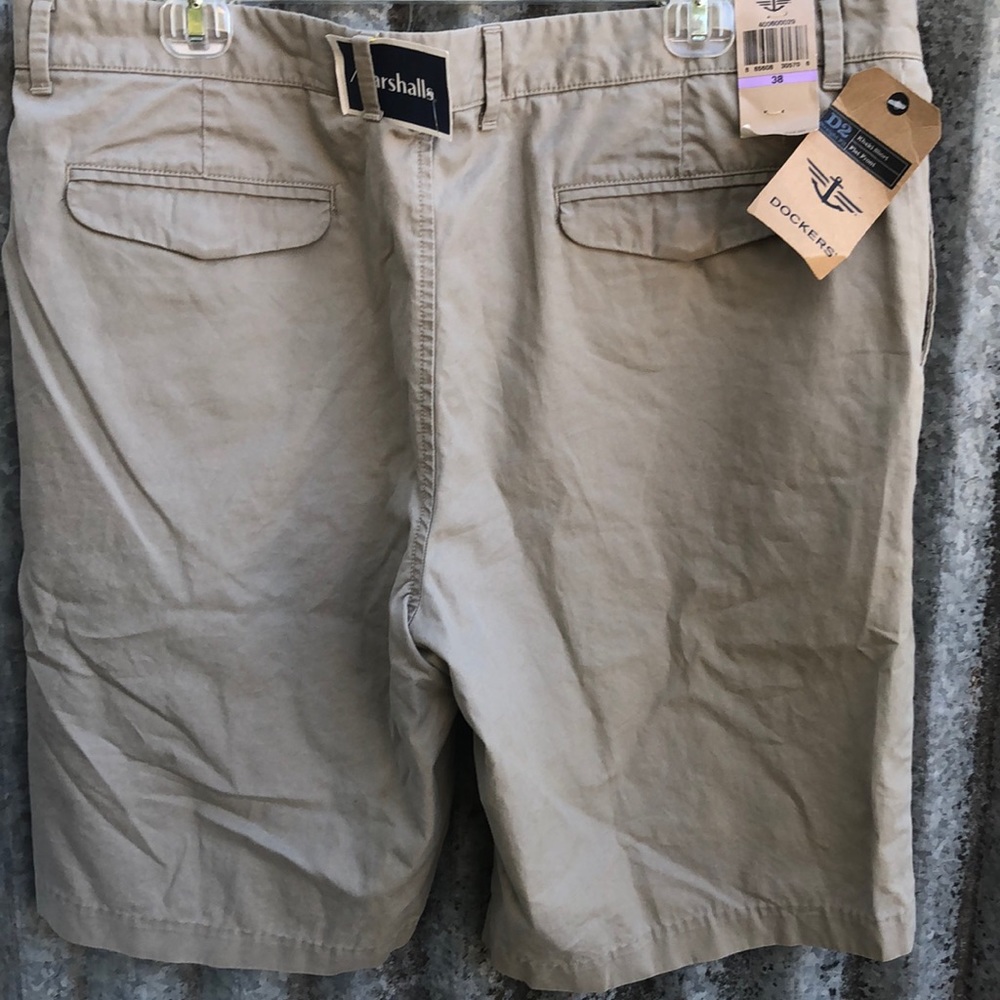 Docker D2 Shorts Size 38